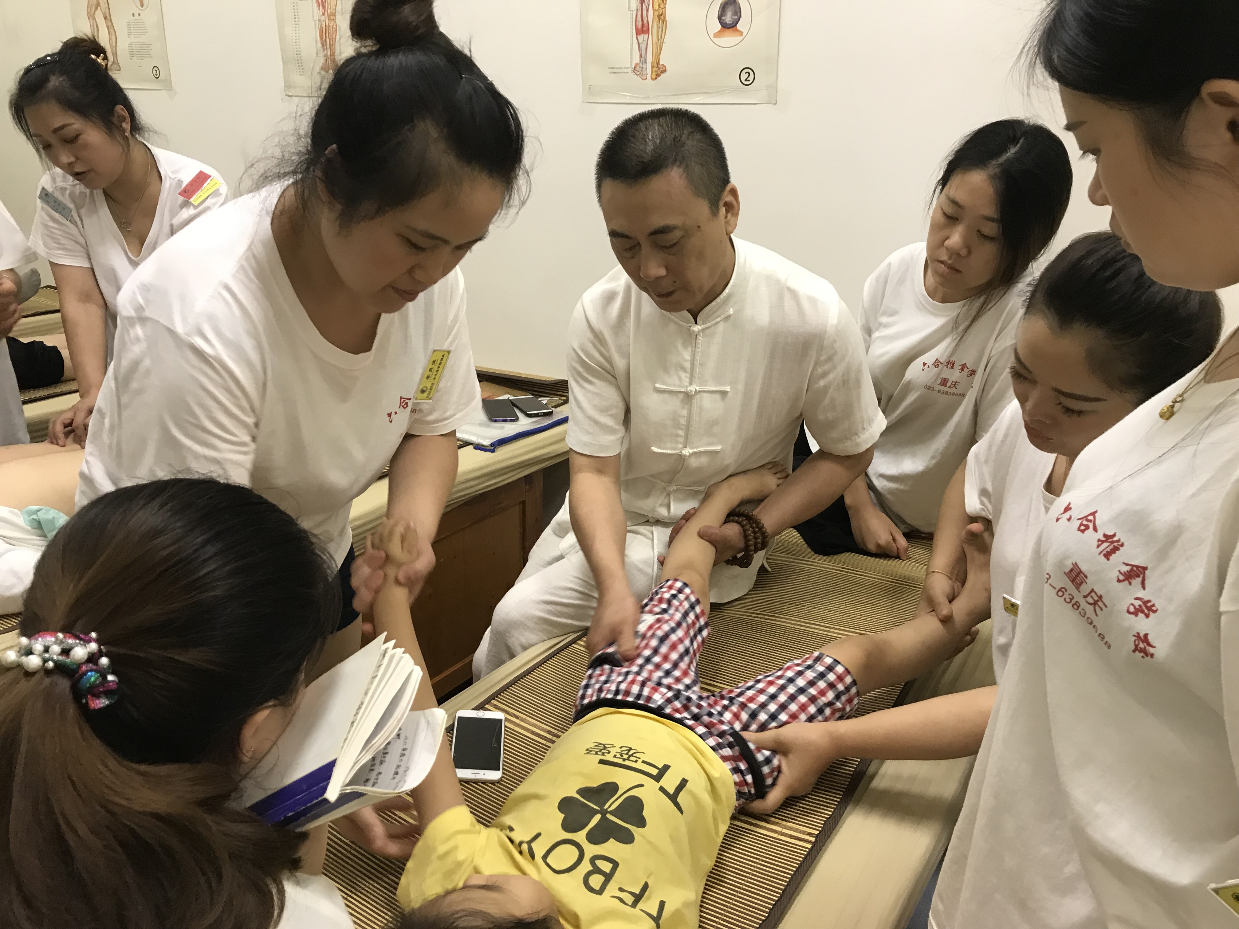 重慶小兒推拿培訓(xùn)學(xué)校哪家好?創(chuàng)業(yè)難度大嗎?